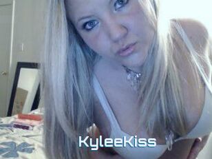 Kylee_Kiss