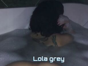 Lola_grey