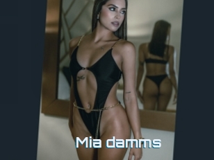 Mia_damms