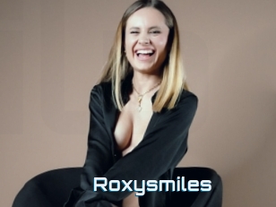 Roxysmiles