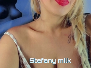 Stefany_milk