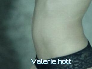 Valerie_hott